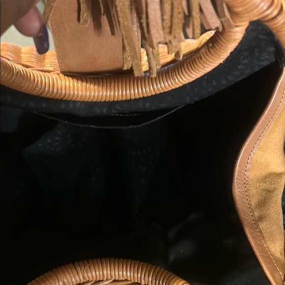 Cleobella Tan Shoulder Bag with Woven Design - Picture 2 of 6